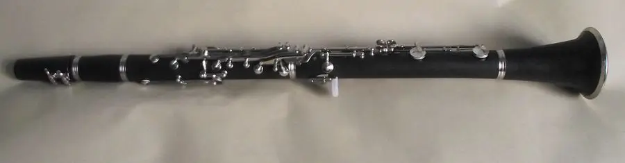 

Excellent Bb soprano Clarinet Good material Good sound