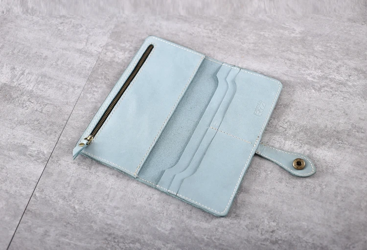 zipper wallet leather