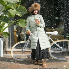 Зимний ретро тонкий утолщенный женский пуховик с длинными рукавами до колена