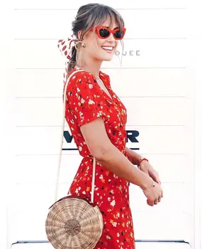 

The New 2019 Summer Fashion Wrap Dress With Short Sleeves And A Floral Print Dress