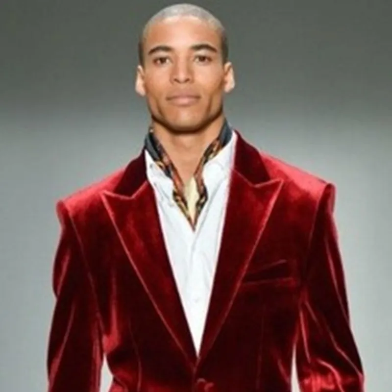 2017 Latest Coat Pant Designs Red Velvet Men Suit Classic Skinny Prom Blazer Stage Simple Custom