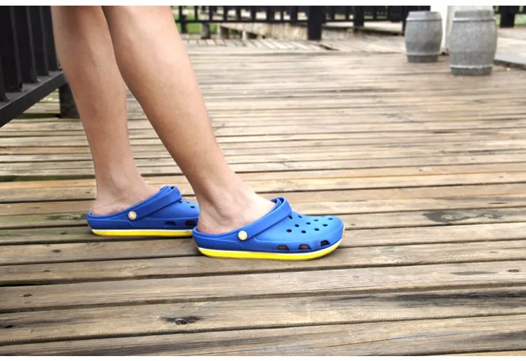 2016 Summer Mens Clogs Beach Slippers For Men Women Garden Shoes Mule Clogs Fashion Candy Color Adult Clog Clogs EVA Materials (11)