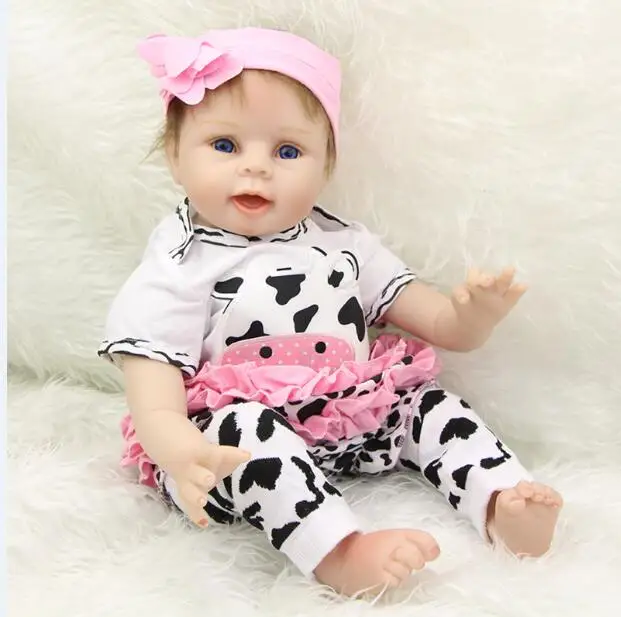 doll 2 Горячая Распродажа, 22 дюйма, Реалистичная кукла-Реборн, ткань для тела, для новорожденной принцессы, для девочки, Этнические куклы, для детей, на день рождения, рождественские подарки - Цвет: doll 2