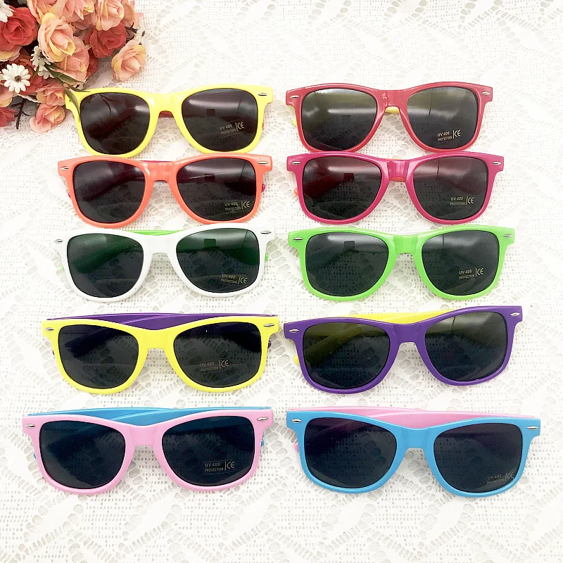 48 Упаковка по индивидуальному заказу 80s тема украшения, товары для вечеринки ретро солнцезащитные очки для женщин неоновый вечерние пользу солнцезащитные очки пляжные вечерние поставки