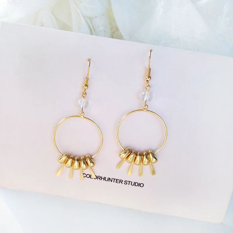 

Simple Golden Ethnic Sun God Apollo Helios Clip Earrings Totemic Geometry Big Circle Round Clip on Earring wihtout Piercing Hole