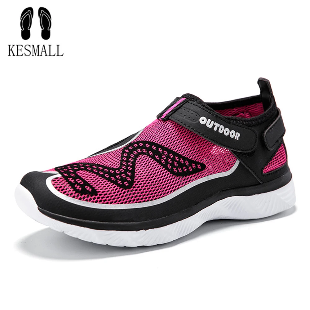 

KESMALL Summer Man Woman Aqua Shoes Lightweight Mesh Beach Shoes Unisex Breathable Flat Shoes 35-46 Size buty do wody