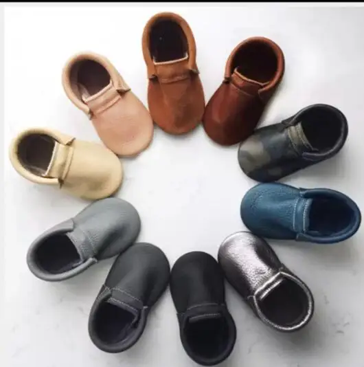 2019 новая объемная логотип из натуральной кожи детская обувь для малышей для маленьких девочек и мальчиков Нескользящие Мокасины с