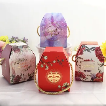 

2019 10pcs Wedding candy box creative large Paper Favor Bag Cupcake Boxes wedding Packing Boxes Gift Box with handle package box