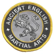 Тканые ярлыки для одежды персонализированные бирки и ярлыки одежда на заказ теги вышивка контуров оверлоком& основа из ПВХ принимаем изготовленные на заказ MOQ50pcs