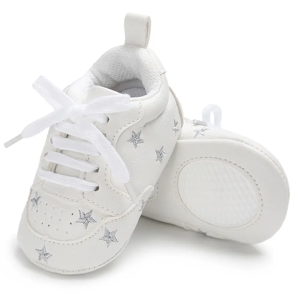 Обувь с кисточками для маленьких мальчиков и девочек; Мокасины с сердечком на шнуровке для малышей; повседневная детская обувь для детей 0-18 месяцев - Цвет: star silver