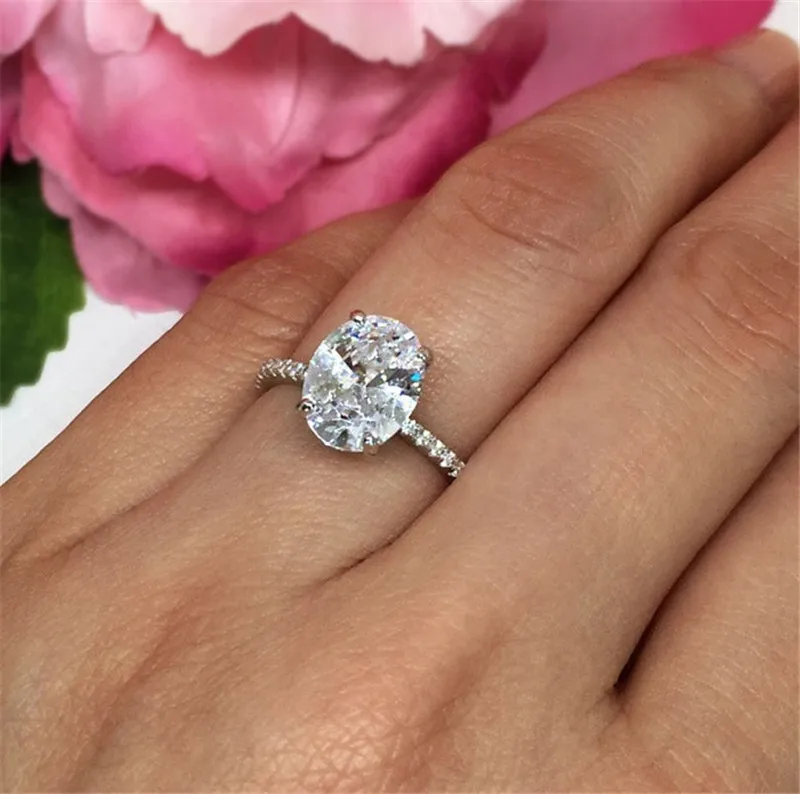 

Boho Female Oval White Zircon Ring Fashion Silver Color Jewelry Vintage CZ Wedding Rings For Women