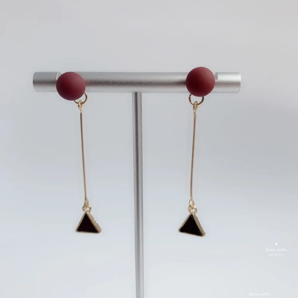 

NEW GOLD EARRINGS FASHION JEWELRY EARRINGS WEDDING PARTY GIFTS FEMALE ACCESSORIES GOOD QUALITY