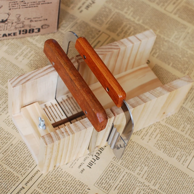 Ручные наборы мыла, включают регулируемый деревянный режущий паз(два слота)+ плоский нож+ волнистый нож, плоский нож толще, не острый