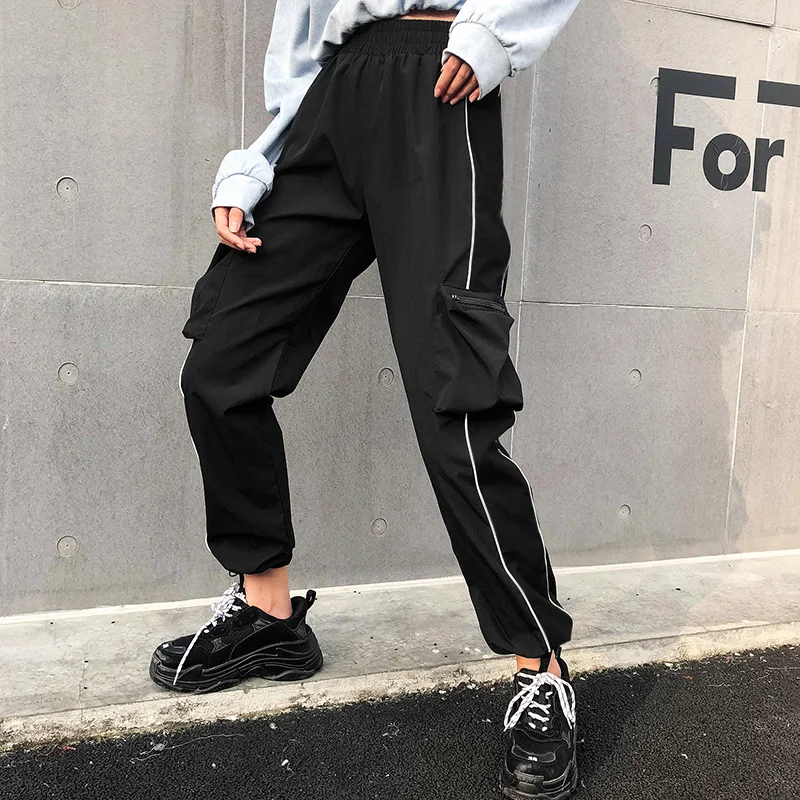 

Women Nylon & Velvet Patchwork Cargo Pants with Pockets and Drawstring Cuff Causal Calf-length Jogger