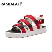 Новая летняя мужская обувь, сандали на пляже; мягкие и удобные; модные босоножки на плоской подошве отверстия на нескользящей подошве воздухопроницаемая комфортная обувь сандалии для прогулок