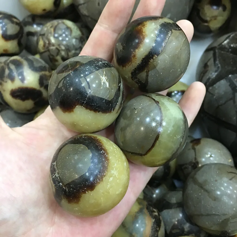 

1kg Wholesale natural rare and beautiful mineral specimens turtle back stone ball decorated