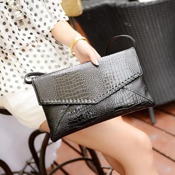 

100 pcs/ lot Fashion Women Leather Handbag Serpentine Makeup Phone Casual Clutch Evening Bag