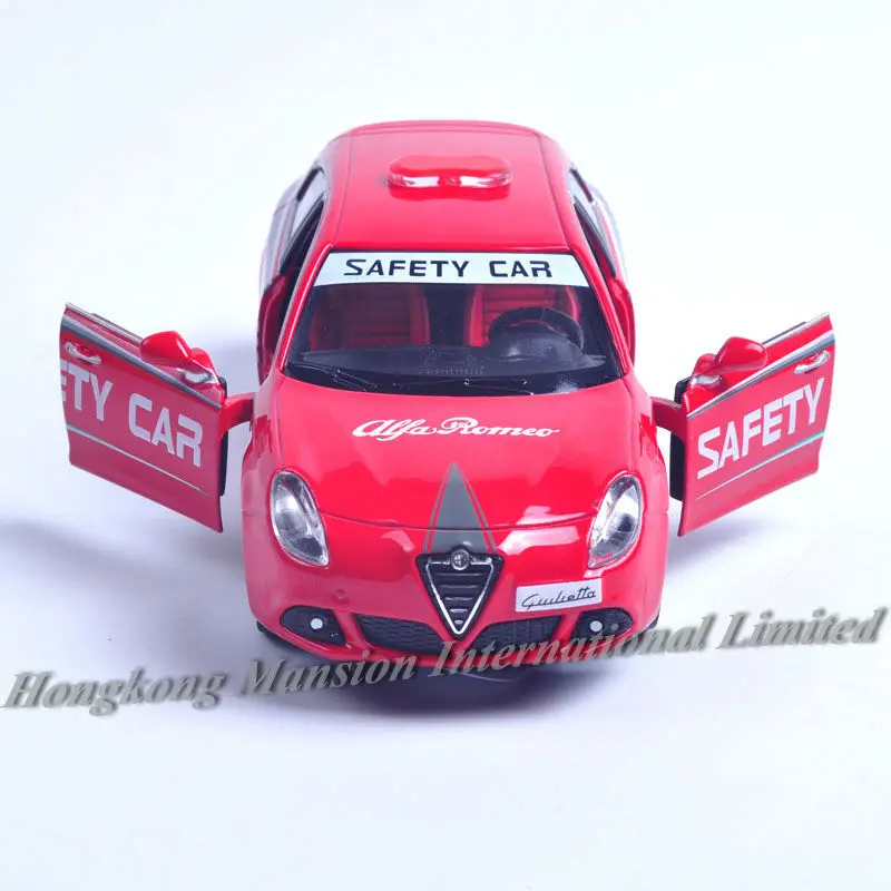 132 ALFA ROMEO Giulietta Safety Car (5)