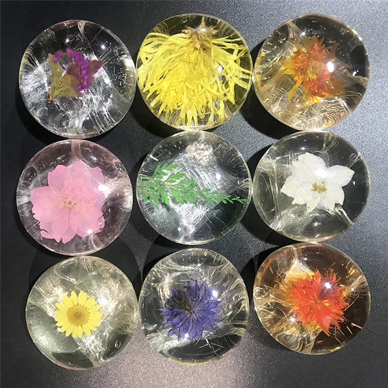 

Natural Non-Stimulating Deep Clean Oil and Acne Control Soap Amino Acid Gemstone Handmade Soap with Flower Inside PH 5.5 TSLM1