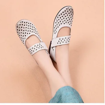 

2019 Summer New Hollow Out Women Flats Genuine Leather sandals Round Toes Handmade Vintage comfortable mother shoes