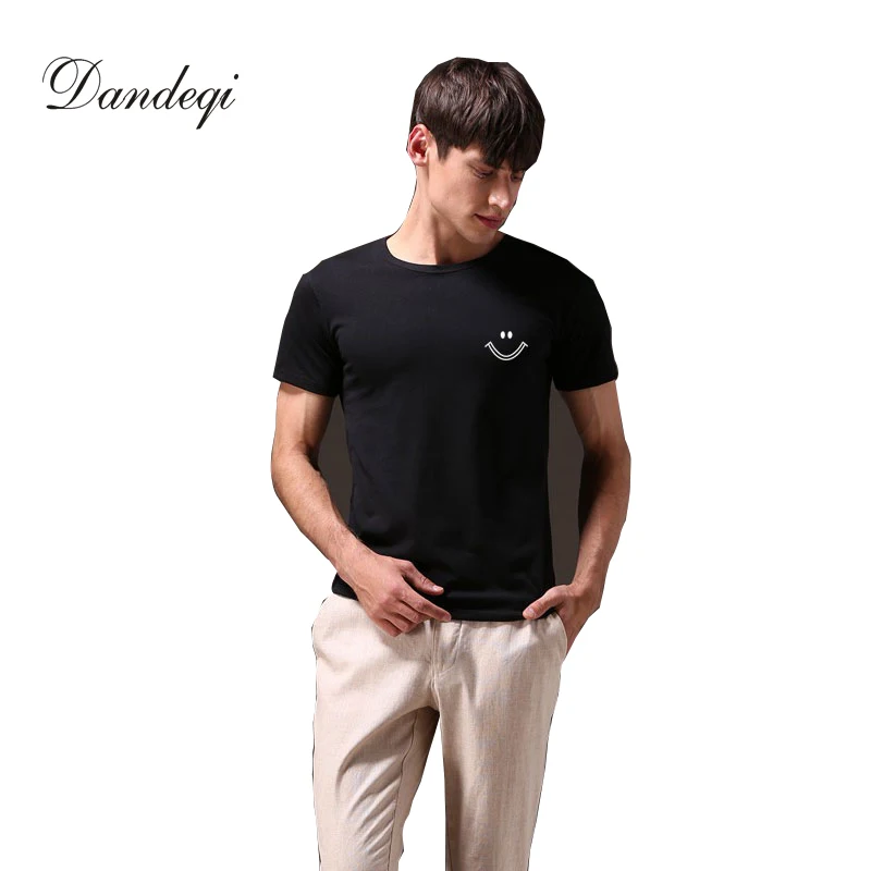 

Dandeqi Brand New Trendy Men's T-shirt with a Smiley Face Cartoon Short Sleeved Shirt Comfortable Cotton Casual T-shirt M008