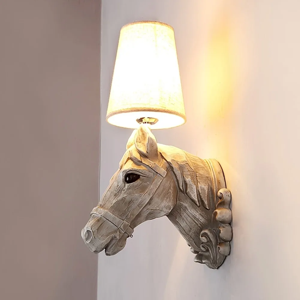 Современные Настенные светильники из смолы с головой лошади, креативный настенный светильник, светильник для спальни, кабинета, кафе, светильник