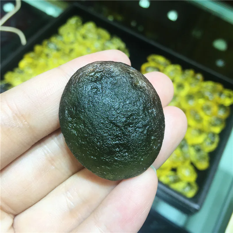 1 шт. молдавит Чешский метеорит ударный стеклянный бисер грубый камень кристалл энергетический камень