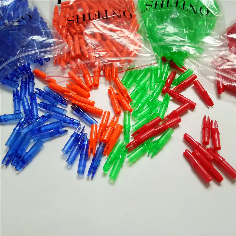 Tiro com Arco Nock e Inserções de Plástico para id 6.2mm de Carbono Branco Vermelho Azul Laranja Rosa Preto Caça Flecha Seta Eixo Ar-m-4 100 Pcs