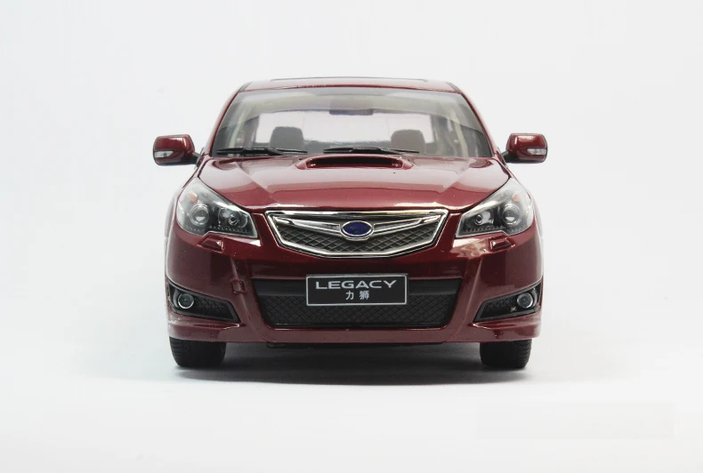 1 18   SUBARU LEGACY Red 2