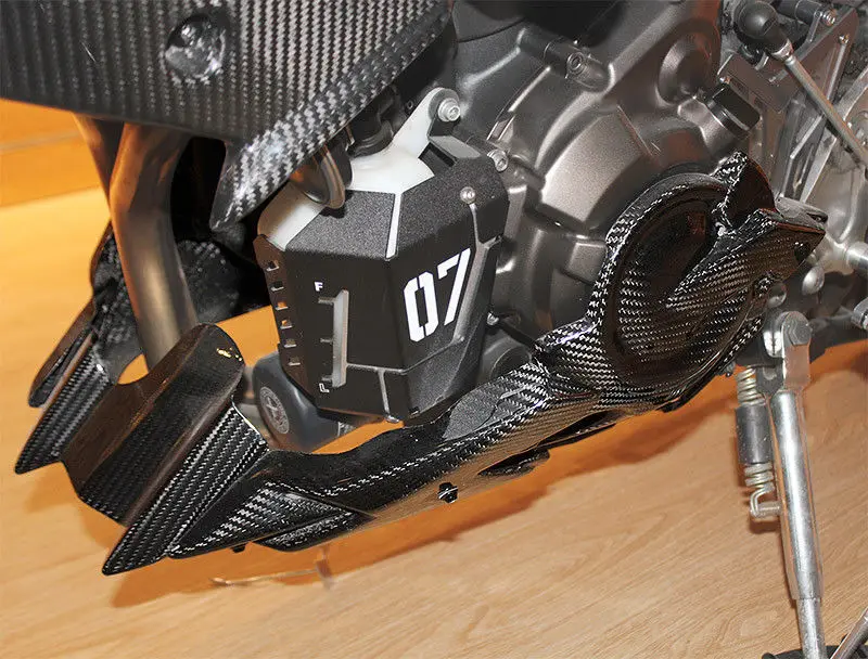 yamaha fzs engine cover