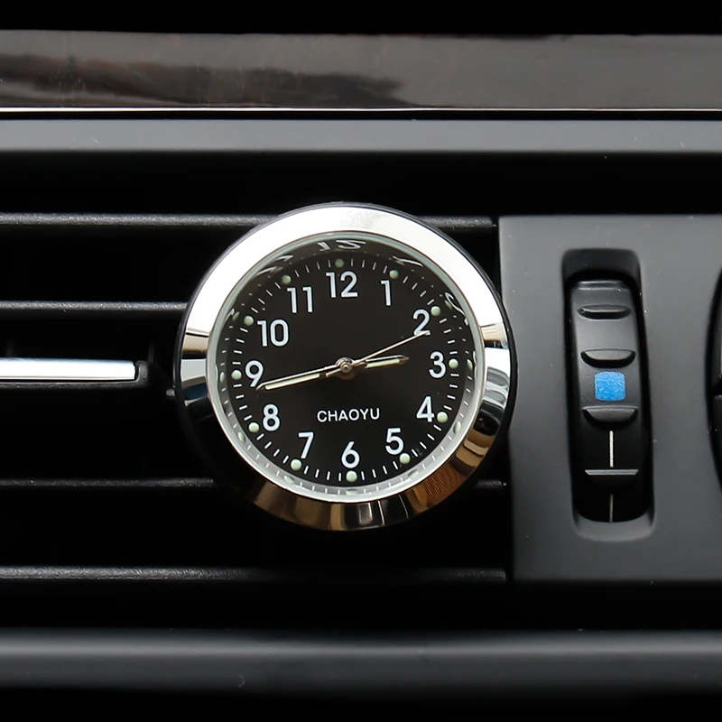 Часы автомобильные аналоговые 12 вольт. Часы в приборку. Автомобильные часы фольксваген. Часы порше панамера. Часы в приборку.