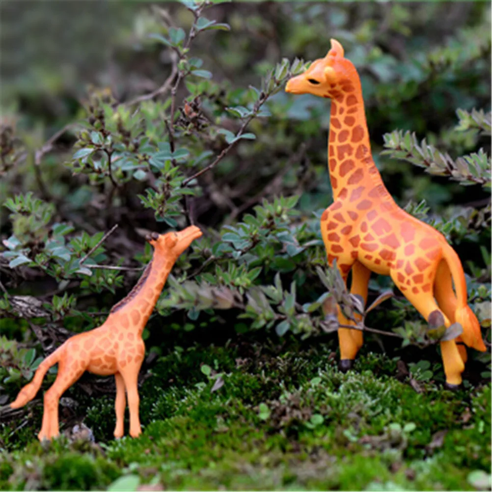 

2Pcs/set Africa Animals Giraffe Figurines Giraffe Family Solid PVC Model Action Figures Collection Toys For Kids Gift