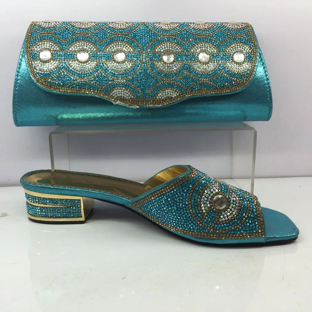Matching Low Heel Shoe And Bag Set Matching Low Heel Shoe And Bag Set