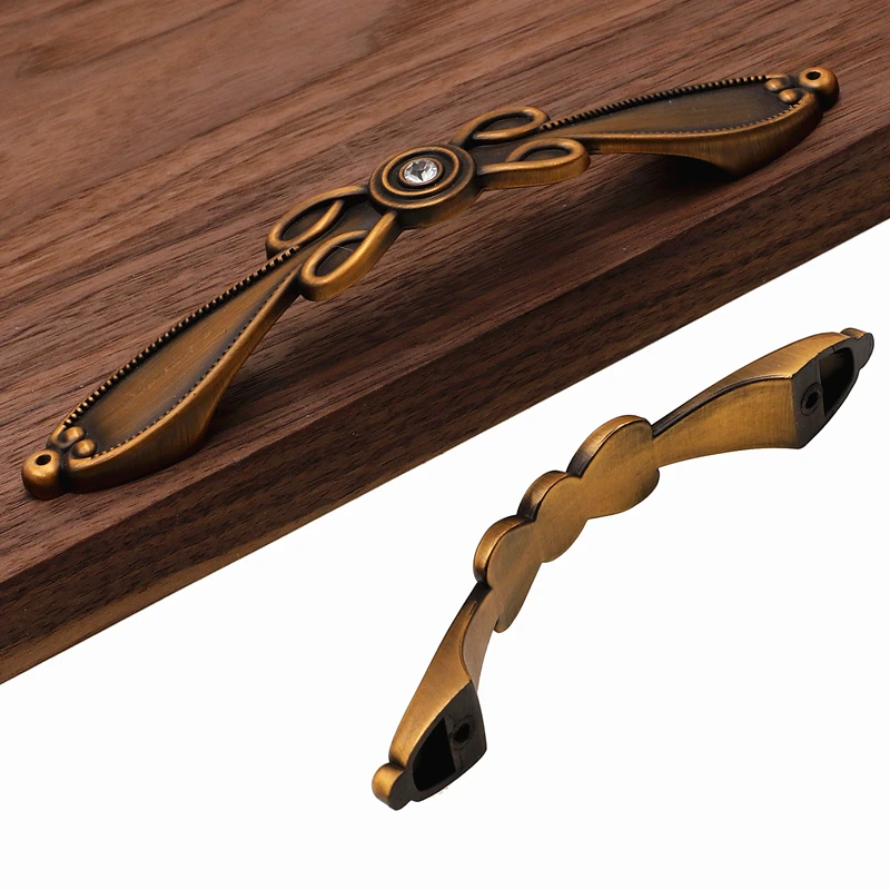 RUNBAZEF حجر الراين الأوروبية الفاخرة الذهب الرمال الفضة أثاث خزانة خزانة خزانة مشروبات الباب سبائك الزنك مقبض RUNBAZEF حجر الراين الأوروبية الفاخرة الذهب الرمال الفضة أثاث خزانة خزانة خزانة مشروبات الباب سبائك الزنك مقبض