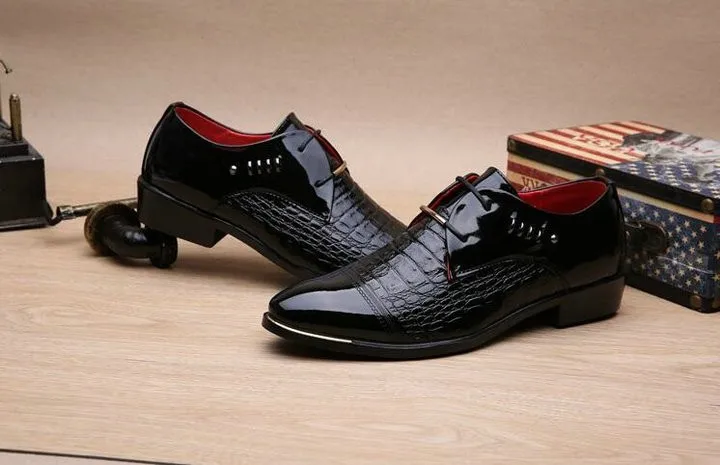 Мужские туфли из лакированной кожи, Мужские модельные черные деловые свадебные туфли, британский стиль, острый носок, размеры 38-44, AA-05