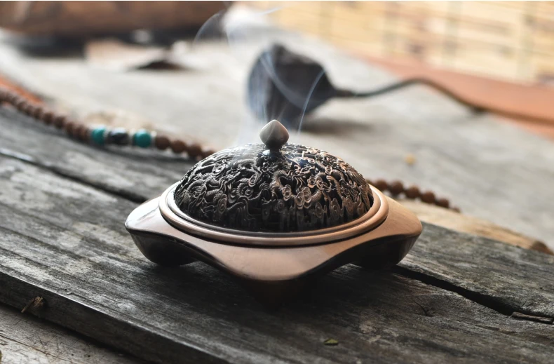 

High Quality Antique Copper Alloy Coil Incense Holder Carved Incense Burner Aromatherapy Furnace Home Plate Sandalwood Holder