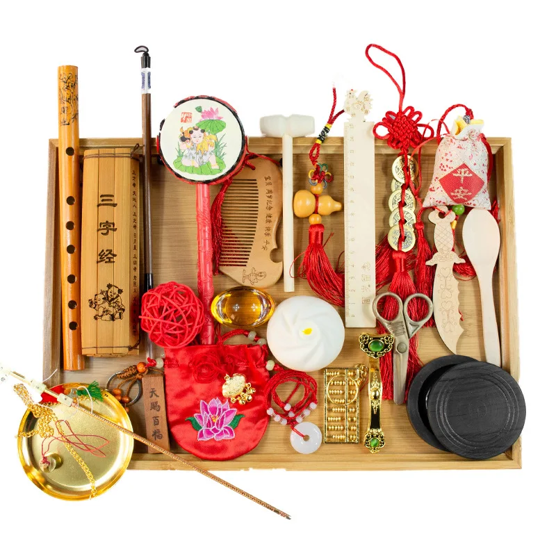

Baby catching weekly supplies, aged Chinese style, scratching suit, new props, male and female baby toys