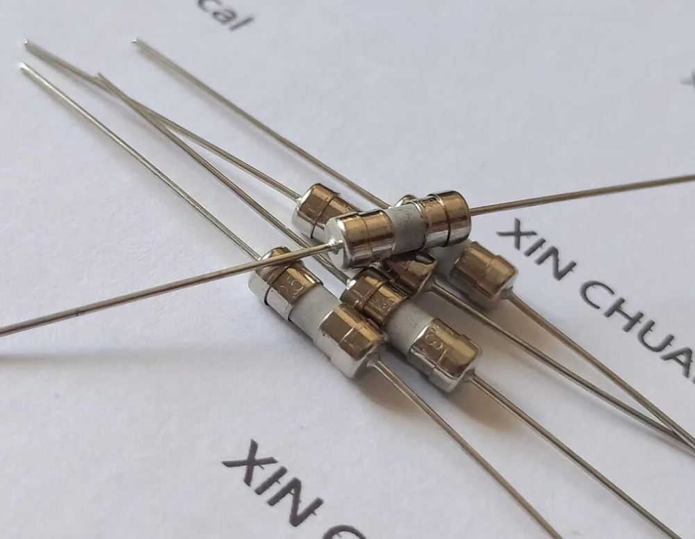 

3.6*10mm 0.5A 1A 1.5A 2A 3A 3.15A 4A 5A 6.3A 8A 10A 15A 250V lead wire fast ceramic fuse