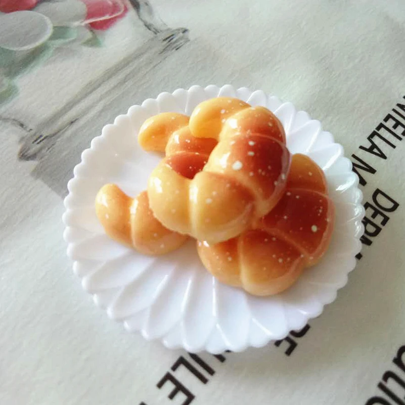 bread cabochon
