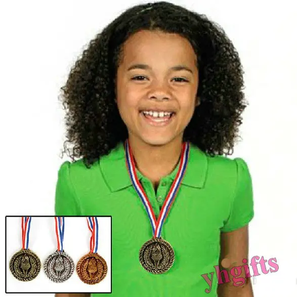 

12PCS/LOT.Plastic one side trophy cup.Kids sports medal.Silver Medal.Bronze medal.Outdoor games.Kidsreward.Kids toys.5cm