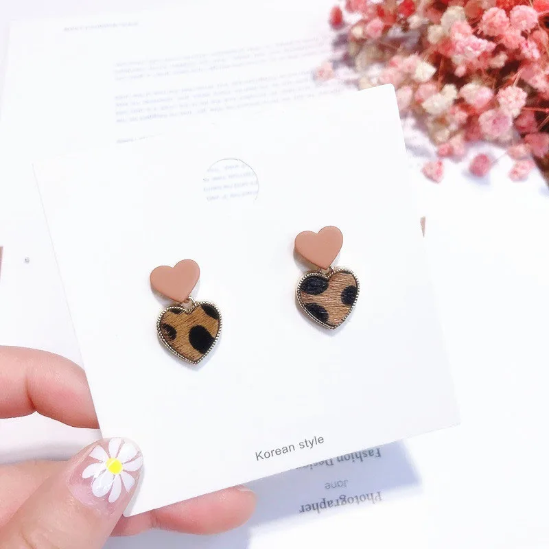 

Cute Small Love Heart Drop Earrings Sexy Leopard Design Double Pendant Ear Pendientes For Women Korean Jewelry Brincos XE1213