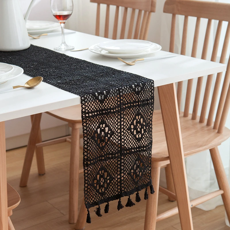 

Retro Black Table Runner Hand-crocheted Lace Hollow Table Runner Polyester Cotton Runner For Dining Table Cover Wedding Decor