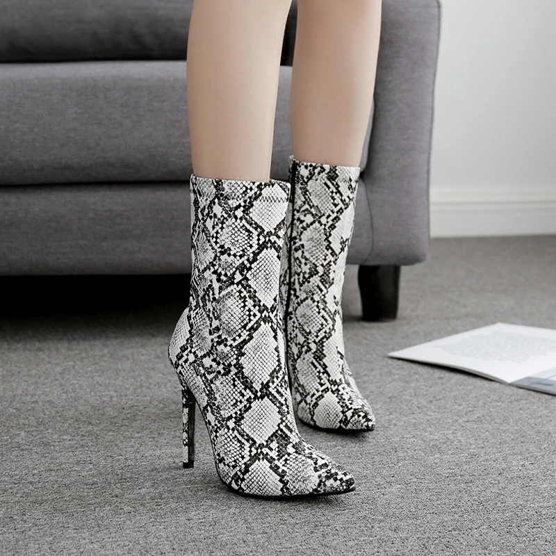 

GOXPACER Autumn Winter Martin Boots Women Snake Pattern Casual Shoes Women Size Zip Fashion High Heel Shoes Sexy New Ankle Shoes