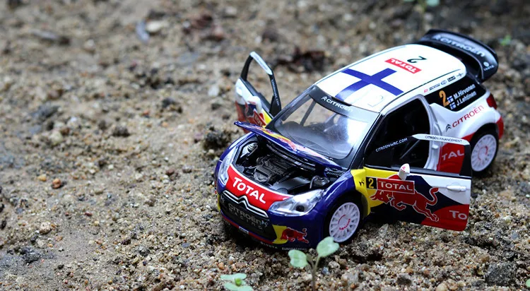 1:32 Diecasts & Toy Vehicles Citroen DS3 модель игрушечной машины со звуком и светом коллекционная