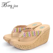 Новинка; модные летние стильные женские босоножки; вьетнамки на высоком каблуке; пляжные босоножки на танкетке; Радужный ремешок; вьетнамки на платформе; 7D07