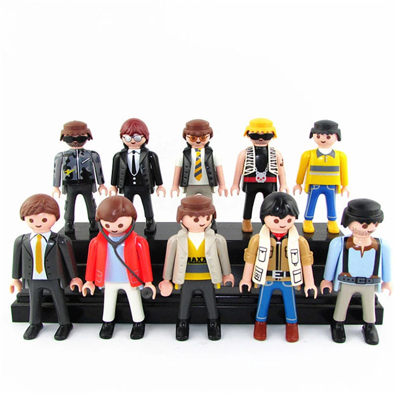 small people figures