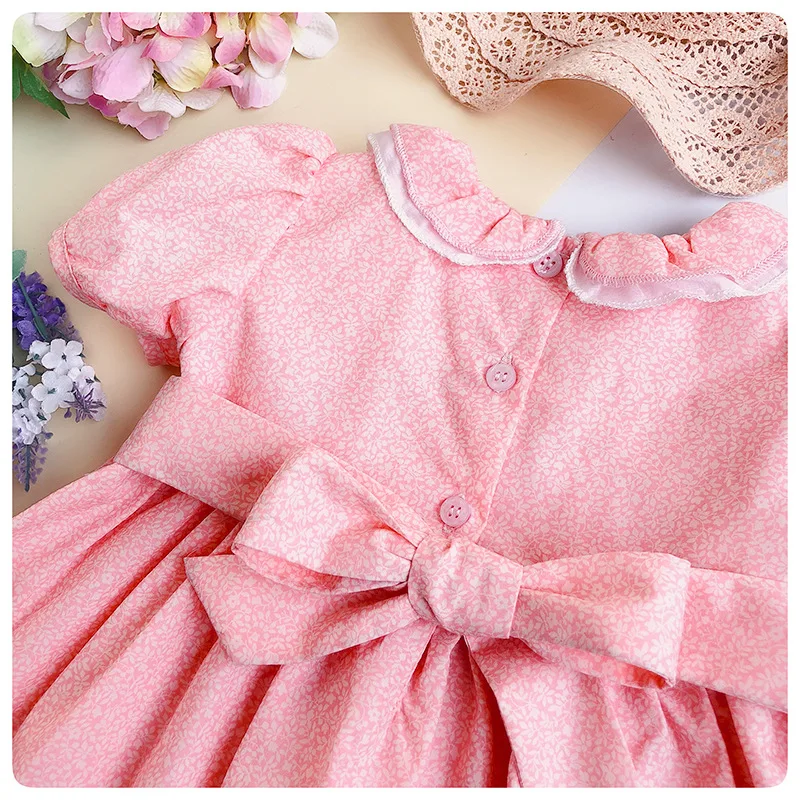 Жатое платье для маленьких девочек; хлопковое платье ручной работы с цветочной вышивкой; модный бантик; платья для девочек; G110