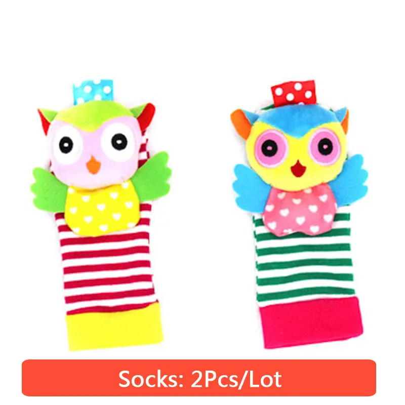 Милые мягкие носки с животными из мультфильмов; комплект с ремешком на запястье для маленьких мальчиков и девочек; погремушка; Детские плюшевые игрушки для новорожденных; детские игрушки - Цвет: 2Pcs Socks