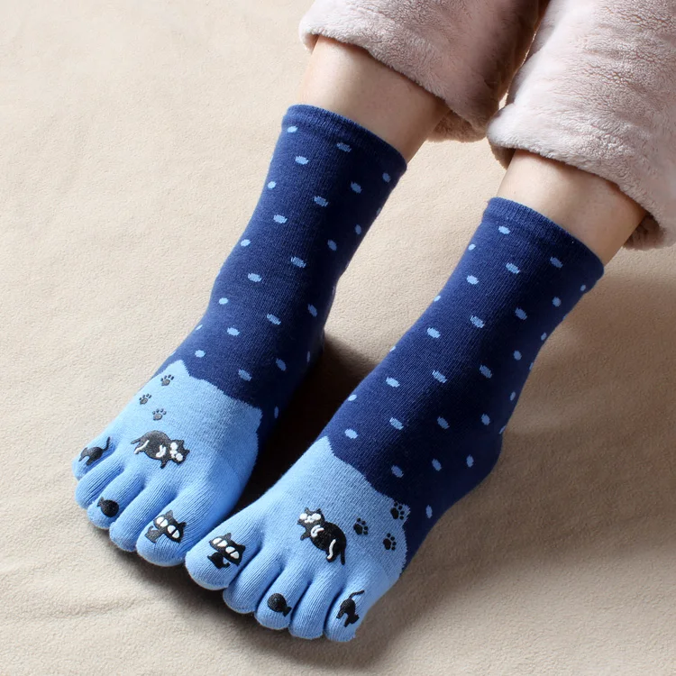 

3 Pairs Autumn Winter New Girls' Mid-tube Lovely Warm Cotton Five Finger Socks Cotton Toe Female Cat Cute Tube Socks