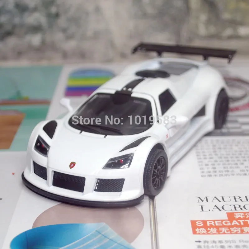 2010 Gumpert Apollo Sport white (1)